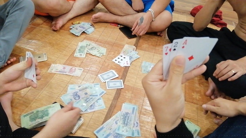 如何在線玩紙牌以獲取現金